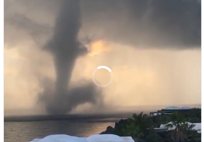 Tornado protutnjao morem: Prizori nakon njega su nevjerovatni, sačekajte dok vidite što je donio sa sobom (VIDEO)