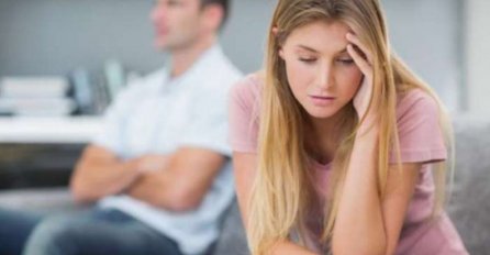 Došla je ranije i zatekla muža sa drugom ženom u krevetu. Bila je van sebe od bijesa, onda joj je muž rekao nešto zbog čega je ona njega na koljenima molila za oproštaj. EVO I ŠTA!