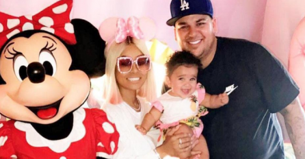 Rastopit ćete se: Rob Kardashian nakon 11 sedmica pauze objavio nove slike svoje kćeri