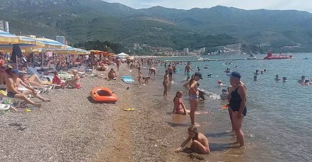 PANIKA U CRNOJ GORI, TURISTI BJEŽE SA PLAŽE: Proglašena uzbuna, POLICIJA NA TERENU!