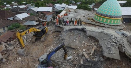 JAČINE 6, 2 STEPENI: Indoneziju pogodio novi zemljotres 