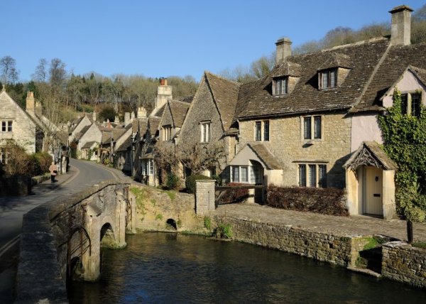 castle-combe-cotswolds