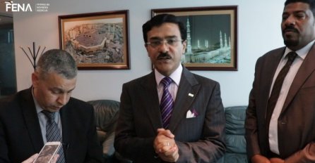 Za Medinu poletio prvi avion s hodočasnicima, a spreman je i drugi (VIDEO)