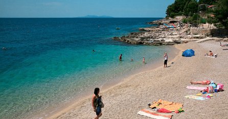 OBJAVIO SLIKU RAČUNA SA JADRANA, SADA SVI O TOME PRIČAJU: "Hoćete li i nakon ovoga ljetovati u Hrvatskoj?"