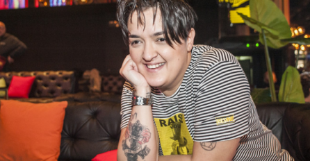 MAL JOJ KUPAĆI? KAKVO PREPLANULO TIJELO: Kad vidite kako je Marija pozirala na bazenu, nećete je prestati gledati - PRAVI VRAGOLAN