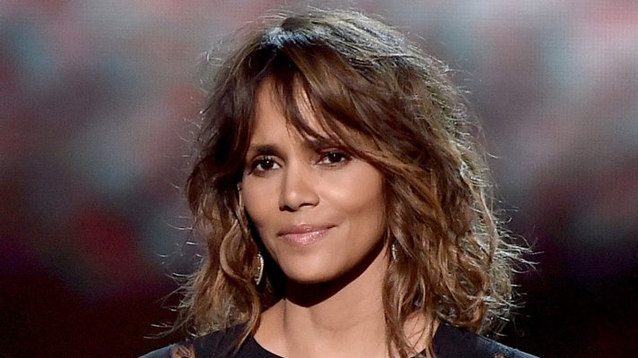 halle-berry11