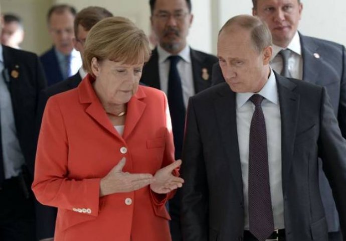 Merkel i Putin sastat će se u subotu izvan Berlina
