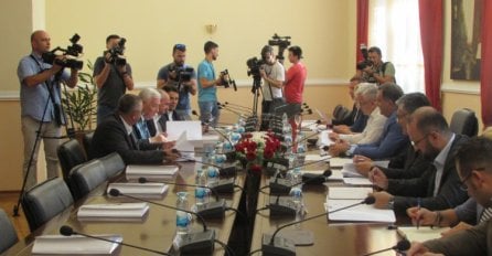 Konsultacije kod Dodika bez opozicije i Bošnjaka