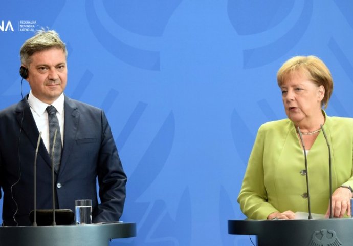 Zvizdić - Merkel: Prioriteti BiH ostaju evropski i NATO put
