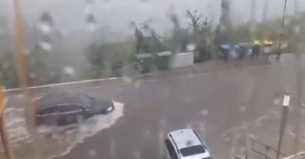 OLUJNO NEVRIJEME POHARALO HRVATSKU: Ceste potopljene, a vjetar nosi sve pred sobom, pijavice tjeraju strah u kosti