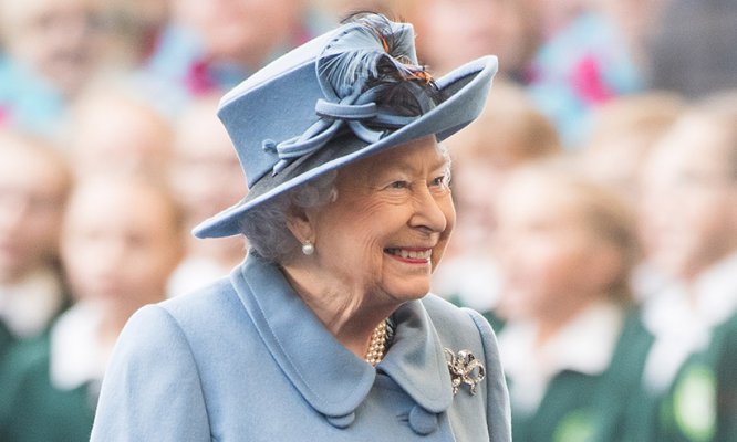 queen-elizabeth-anniversary-t