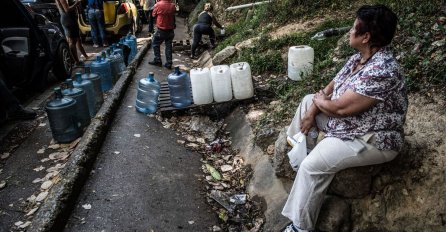 Potpuni kolaps u Venezueli: Glavni grad ostao bez pitke vode, nema ni lijekova - operacije su otkazane.