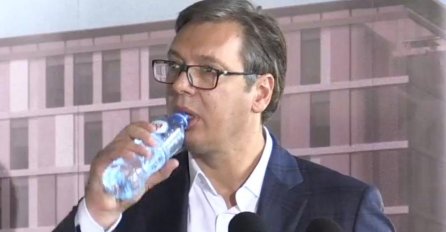 VUČIĆ U BOLNICI ZABRINUTO DOKTORIMA PORUČIO: "Mislim da bolujem od ove bolesti"