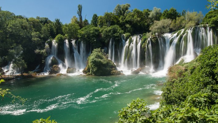 bosnia-and-herzegovina-kravica-waterfalls-ngsversion-1402684531616