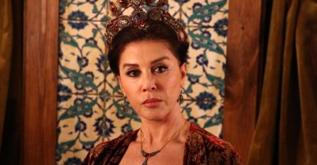 GLUMILA JE MAJKU 'SULEJMANA VELIČANSTVENOG': Zla svekrva iz serije danas se potpuno transformisala, BOLUJE OD TEŠKE BOLESTI!