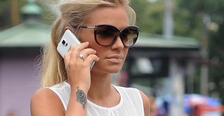 DOSTA JOJ JE SVEGA: Pjevačica pobjegla sa djecom - Hoće li djeca tražiti oca