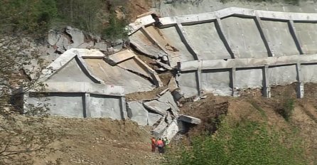 HAOS NA KORIDORU 10: Srušio se potporni zid, potpuno uništene galerije, srećom nije bilo radnika u blizini