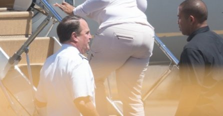 SLAVNA DAMA PROVODI LJETO U DUBROVNIKU: Ali nije sama, objavljuje fotografije sa ovom ELITOM