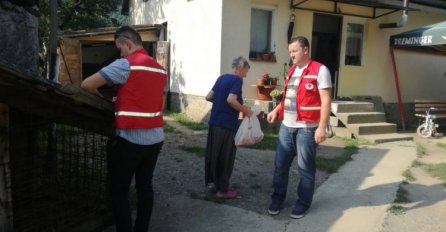 Volonteri Crvenog križa podijelili kurbane ugroženim Gornjovakufljanima