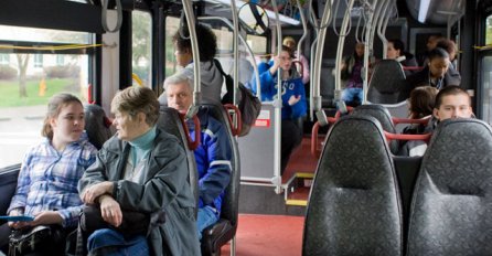 "Danas sam u autobusu pronašla kovertu, nisam sigurna da li sam ispravno postupila"