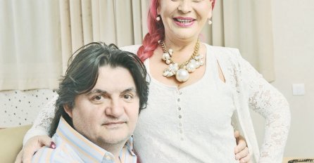 RASKOŠNA VILA ZORICE I KEMIŠA DUGO JE SKRIVANA OD JAVNOSTI:  Kada vidite kupatilo bit će vam jasno da oni čak i u WC idu zajedno