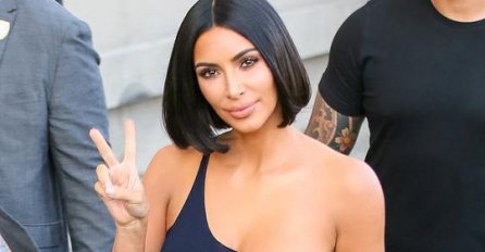 NA NJOJ GAĆICE STARE 20 GODINA: Svi se zgrozili kad su vidjeli Kim Kardashian u OVOME? 