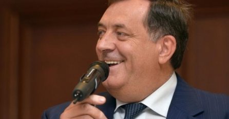 Dodik u Drvaru: 'Srbe je pjesma održala'