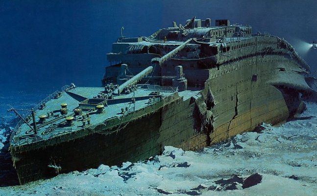 titanik-1050x649