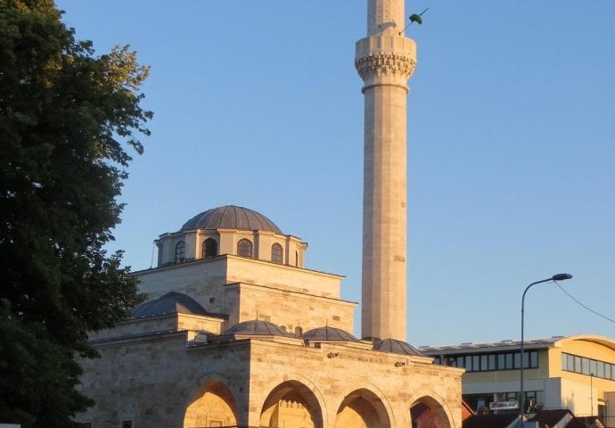 BANJALUKA: Muškarac pucao na džamiju Ferhadiju