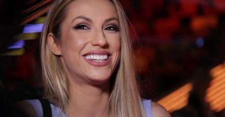 On će uvijek biti uz nju: Rada Manojlović OVOM FOTOGRAFIJOM pokazala ko je NAJVAŽNIJI MUŠKARAC u njenom životu!