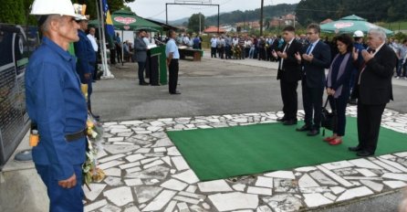 Odata počast za 180 poginulih komorata u jami 'Dobrnja jug' prije 28 godina