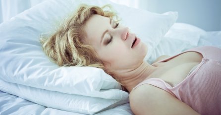 "Kada sam bila dijete, sjela sam ispred moje sobe i igrala se nekim igračkama"