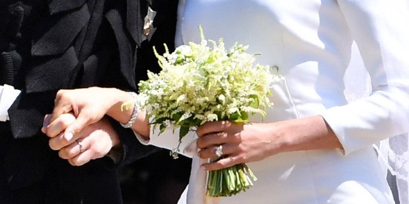 hbz-meghan-markle-bouquet-gettyimages-960061798-1526935269