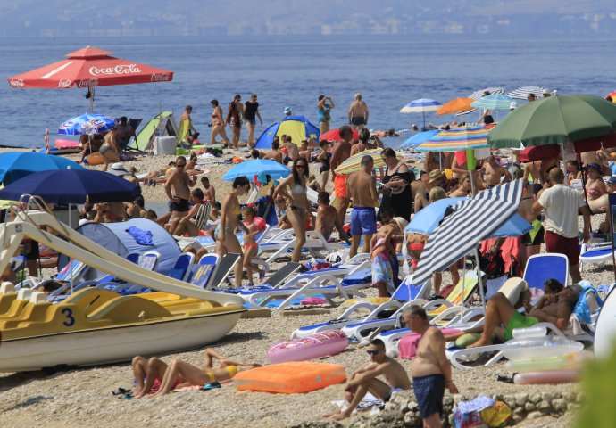 OSTALI SU ZAPREPAŠENI KAD SU VIDJELI OVAJ PRIZOR: Turisti u Hrvatskoj odmah zvali nadležne, ali umalo izvukli DEBLJI KRAJ!