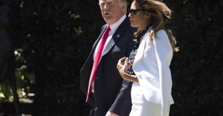 'NE, TO SA TRUMPOM NIJE MELANIA': Dobro pogledajte fotografiju, NEŠTO SE ČUDNO DOGAĐA! (FOTO, VIDEO)