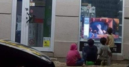 TUŽNA SLIKA U CENTRU BEOGRADA KOJA JE POTRESLA BALKAN: "Ovo baš boli"