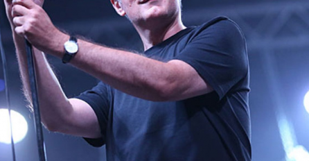 Poznati pjevač hospitaliziran ZBOG PROBLEMA SA SRCEM, otkazani koncerti: 'Dragi moji imam dobru i lošu vijest…'