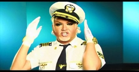 PAST ĆETE U NESVIJEST KAD VIDITE AZISA: Evo kako bugarski pjevač danas izgleda (FOTO)