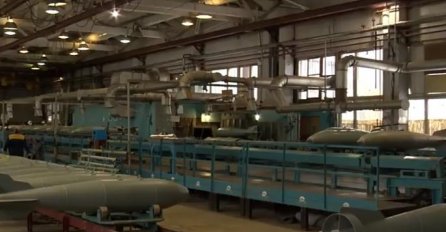 EKSPLOZIJA U FABRICI: Spasioci tragaju za radnicima pod ruševinama 