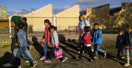 U Srbiji ove godine u školu kreću 344 mala migranta