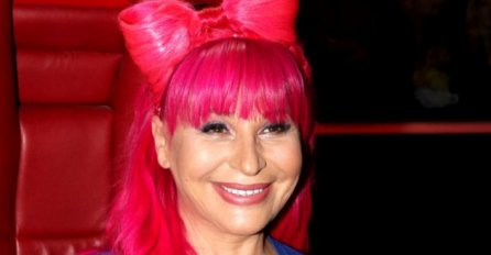 SVI JE ZNAMO SA ROZE KOSOM, ALI OVAKVU JE DOSAD NISTE VIDJELI: Nećete je prepoznati!