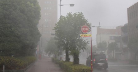 Japan: Vlasti preporučile evakuaciju 300.000 ljudi zbog tajfuna Jebi