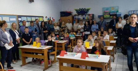 USK: Upisan 2.151 prvačić, te 2.190 novih srednjoškolaca