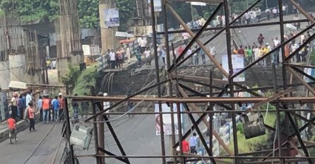 SRUŠIO SE NADVOŽNJAK U BLIZINI ŽELJEZNIČKE STANICE: Uzrok nije poznat, strahuje se od najgoreg!