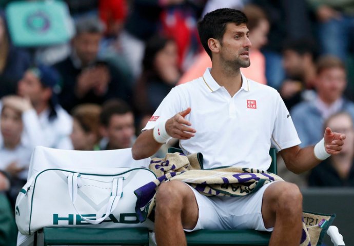 NOVAKOV SIN USLIKAN SA FEDEREROVOM DJECOM U SOBI: Svi ostali u čudu KAD SU VIDJELI ŠTA RADE (FOTO)