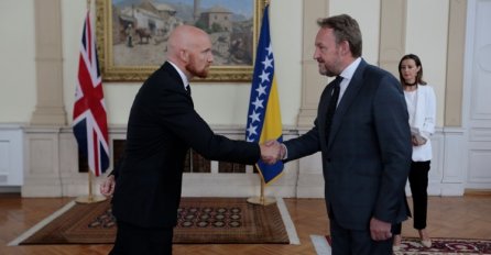 Novoimenovani britanski ambasador u BiH preuzeo dužnost