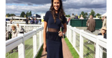 UVIJEK JE VIĐAMO U HALJINAMA, A SADA SE SKINULA U KUPAĆI I POKAZALA TIJELO: Niko ne može vjerovati da stvarno ovako izgleda! 