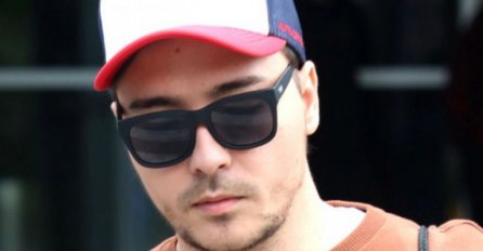 MILAN STANKOVIĆ IMAO SAOBRAĆAJNU NEZGODU: Pjevač u bolnici, ruka mu slomljena