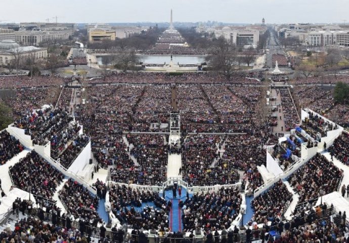 RADIO JE ZA TRUMPA, A SADA JE SVE PRIZNAO: Procurile informacije, SKANDAL TRESE AMERIKU! 