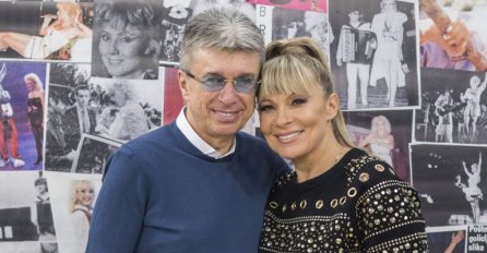 PROCURILA SLIKA SAŠE I SUZANE SA NJIHOVOG VJENČANJA: Mjesec dana ćete se smijati KAD VIDITE KAKO JE IZGLEDAO (FOTO)